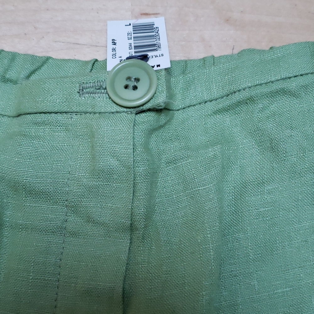 MAX STUDIO WOMEN'S SHORTS - Picture 2 of 8